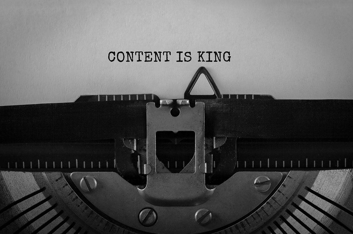 Le contenu “Deep Research” : pourquoi un article de 3 000 mots ultra-spécialisé bat 50 articles générés par IA ?