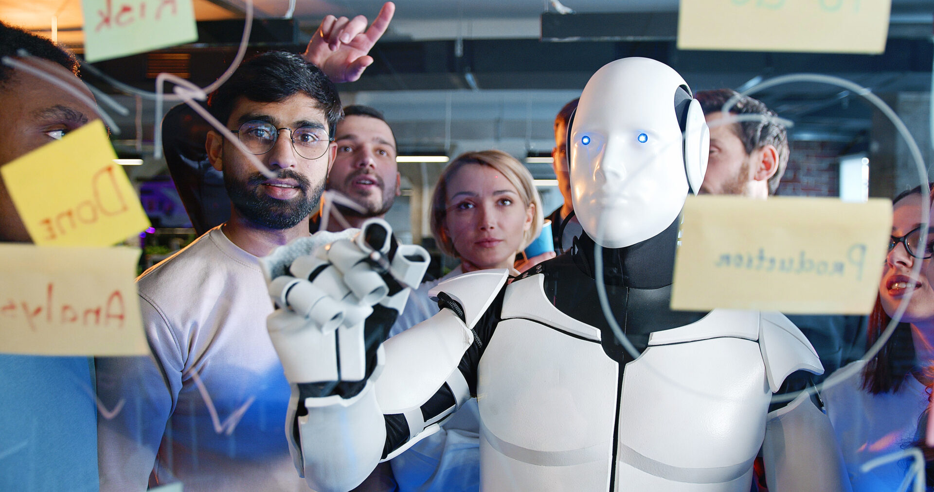 When AI becomes a colleague: managing human-machine collaboration